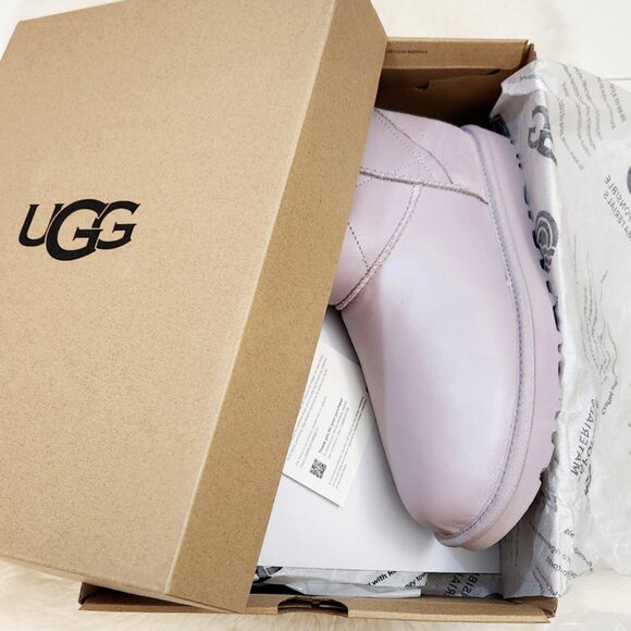 Ugg Women's Classic Mini Pearlized Boots - Picture 9 of 10